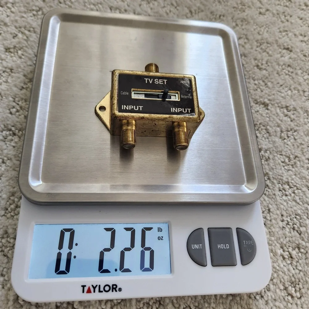 Vintage TV A/B Switch Box Cable Antenna Selector‎ 32019 Gold Tone Coaxial Switch